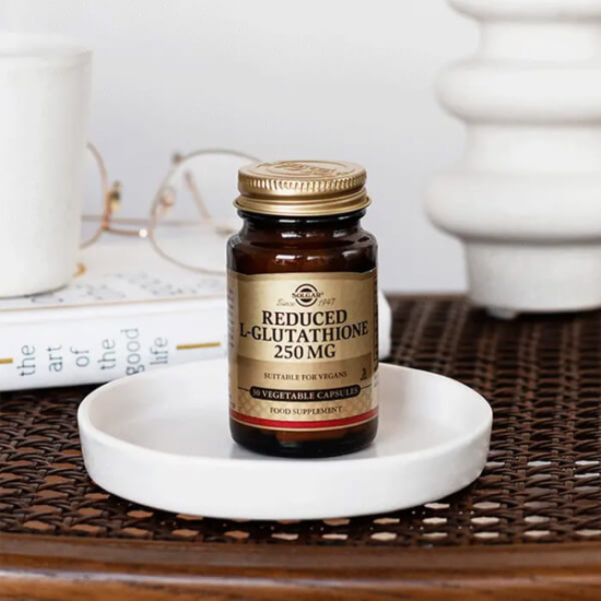 Solgar L-Glutathione Reduced 250 mg 30 bitkisel kapsül vegan takviye şeker tuz nişasta içermez glutatyon- 2